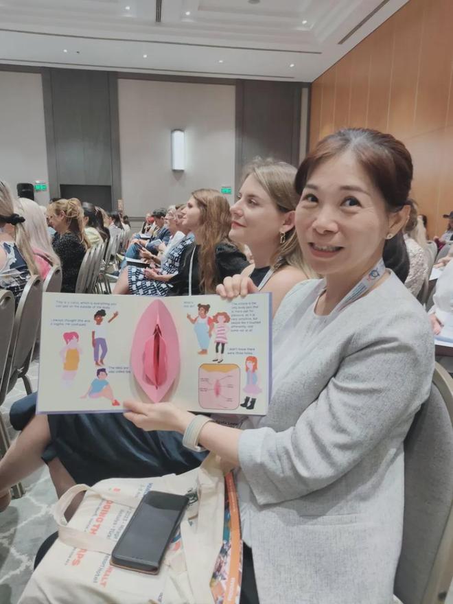 賭波：「性治疗室」里的00后，男多女少