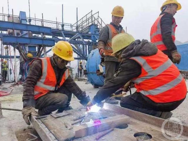 开工第一天｜开年即冲刺 渝昆高铁多个重点节点工程建设忙